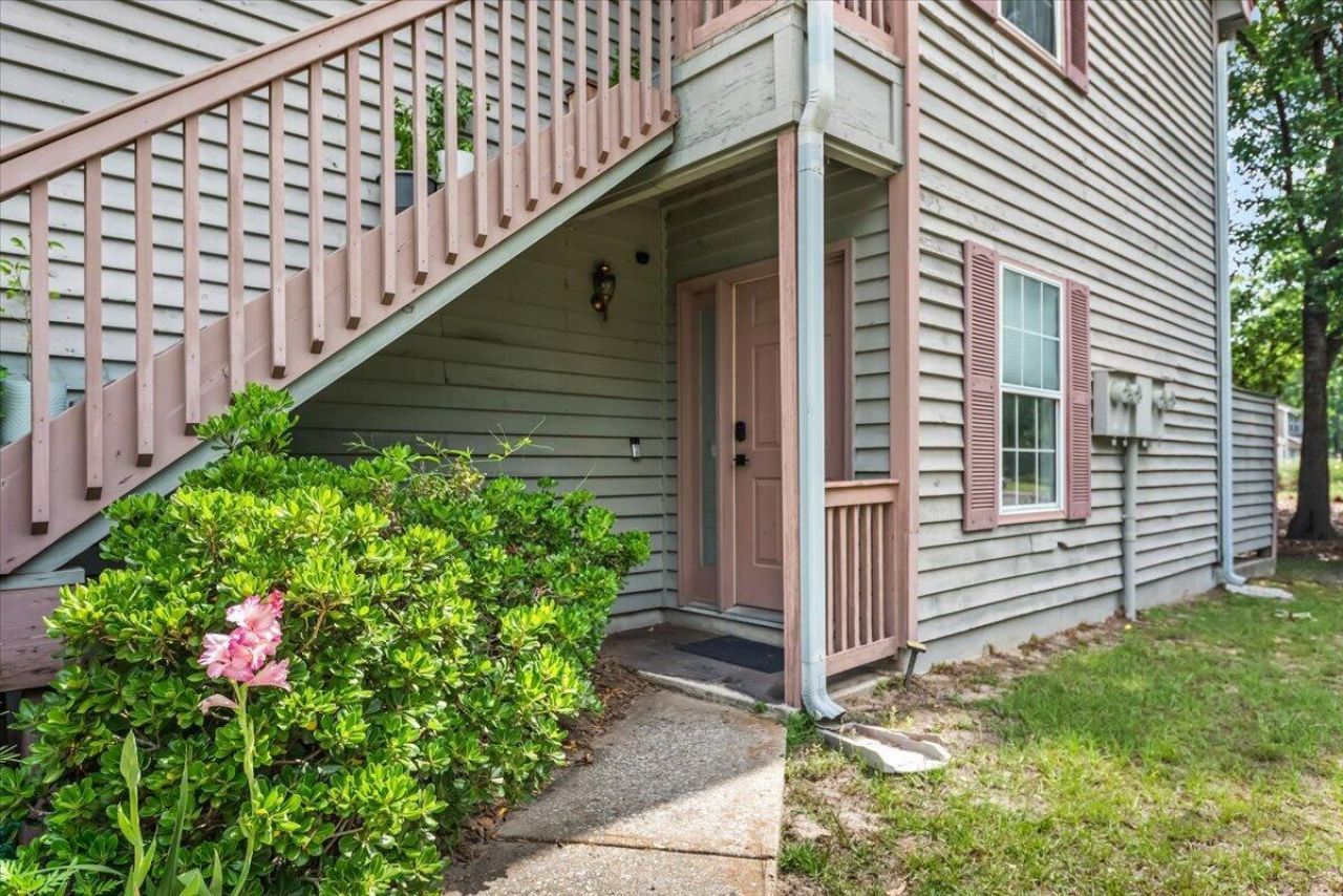 7910 Timbercreek Lane Photo 27
