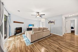 7910 Timbercreek Lane photo 4