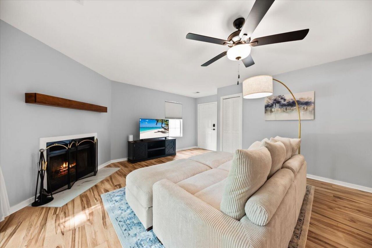 7910 Timbercreek Lane Photo 7
