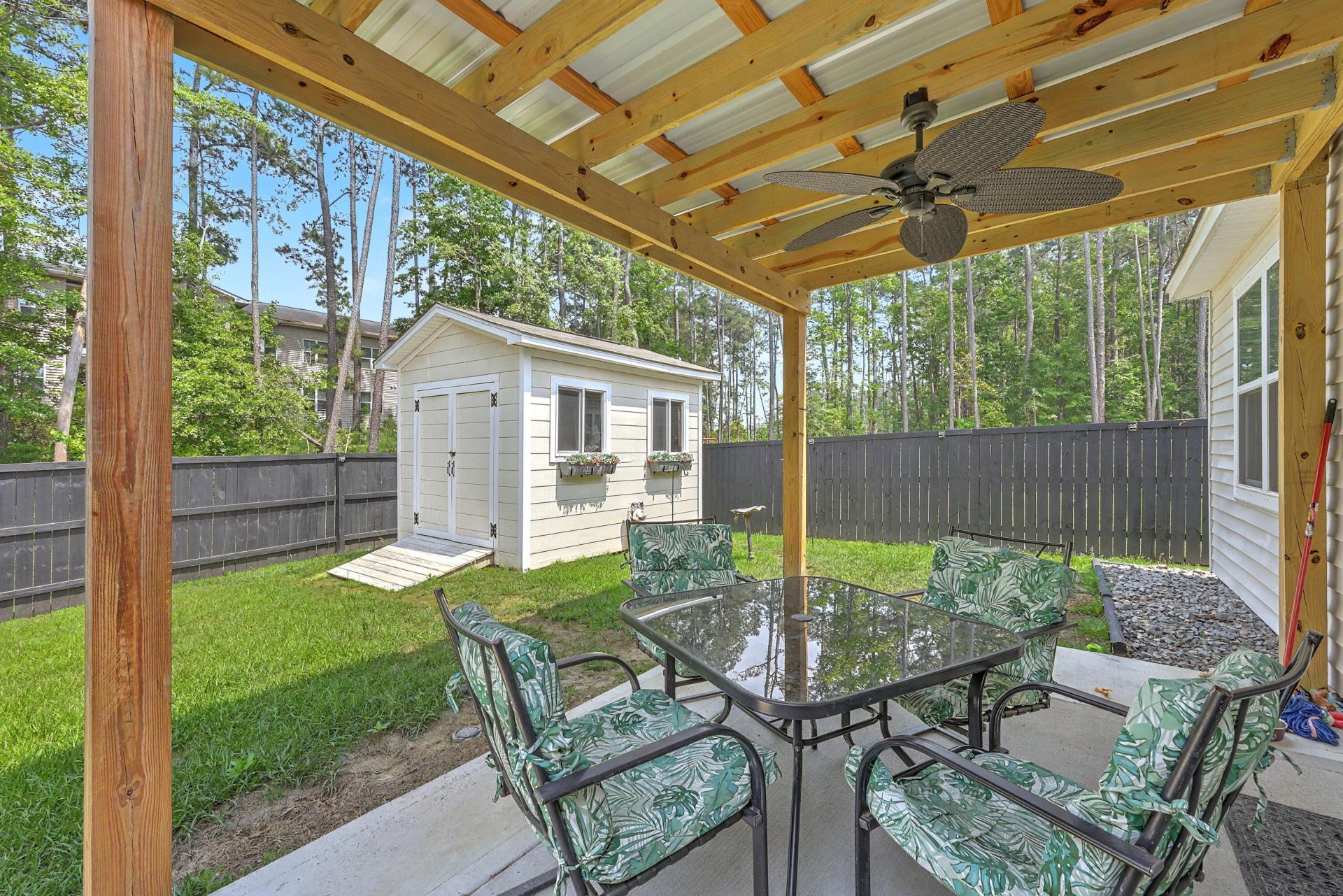 266 Sweet Cherry Lane Photo 32