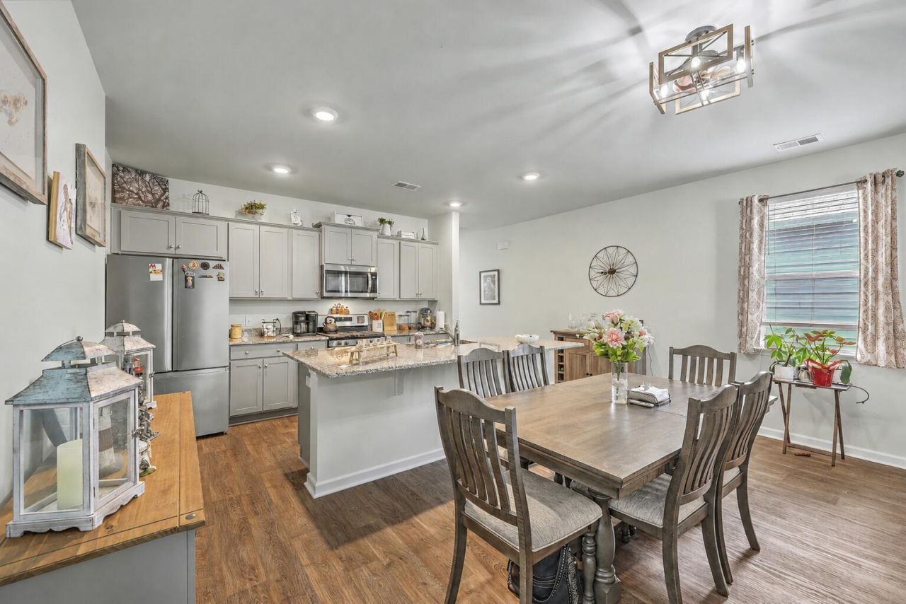 266 Sweet Cherry Lane Photo 9