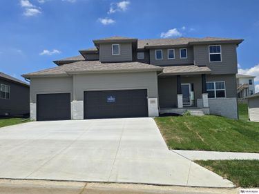 10908 N 159 Avenue, Bennington, NE 68007