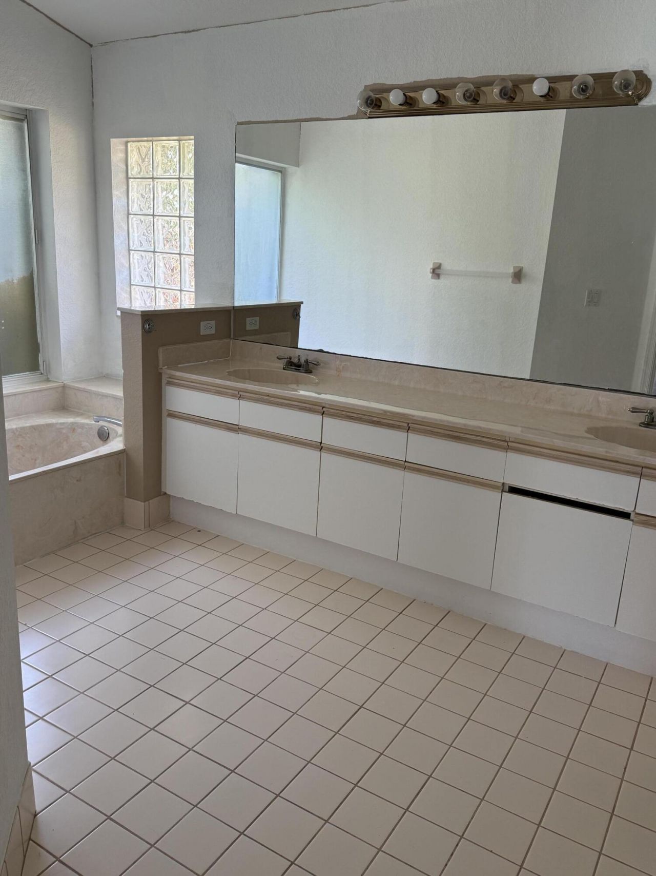 6031 Wedgewood Village Circle, Greenacres, FL 33463 Photo