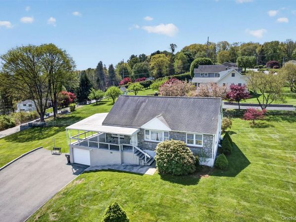 31 Brookdale Road , Mahopac, NY 10541