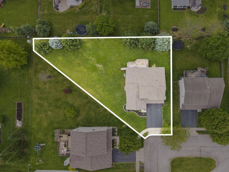 498 Yale Circle, Pickerington, OH 43147 Photo 3