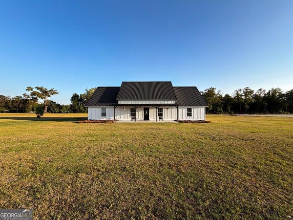 190 E Burnt Church Road, Lakeland, GA 31635