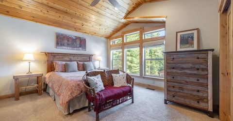 11798 Chamonix Road, Truckee, CA 96161 Photo
