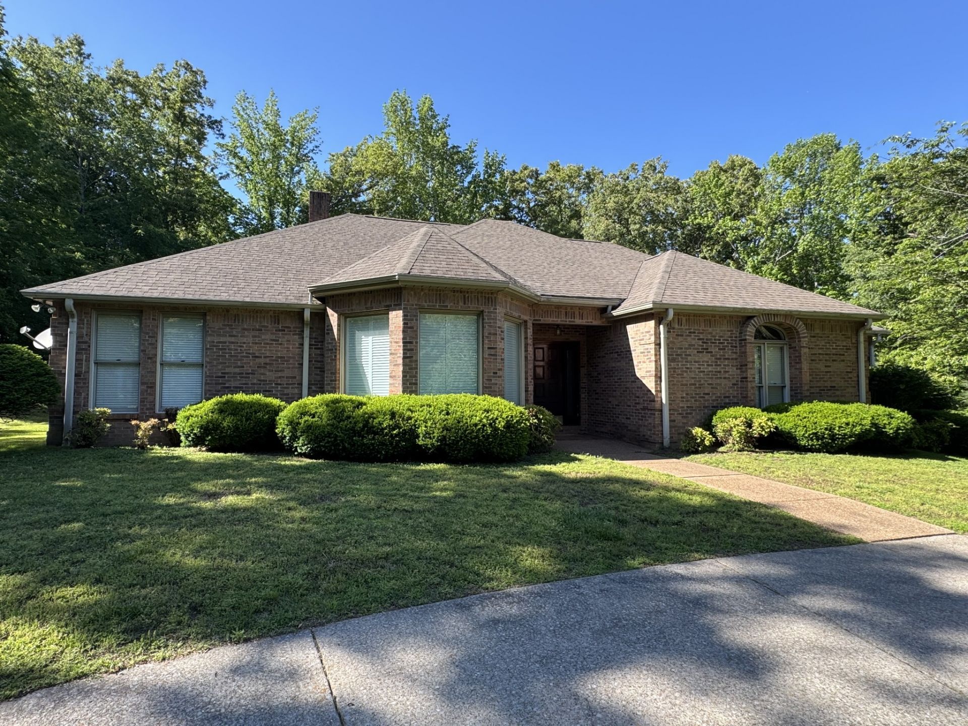 216 Patrick Dr , Dover, TN 37058 Main Photo