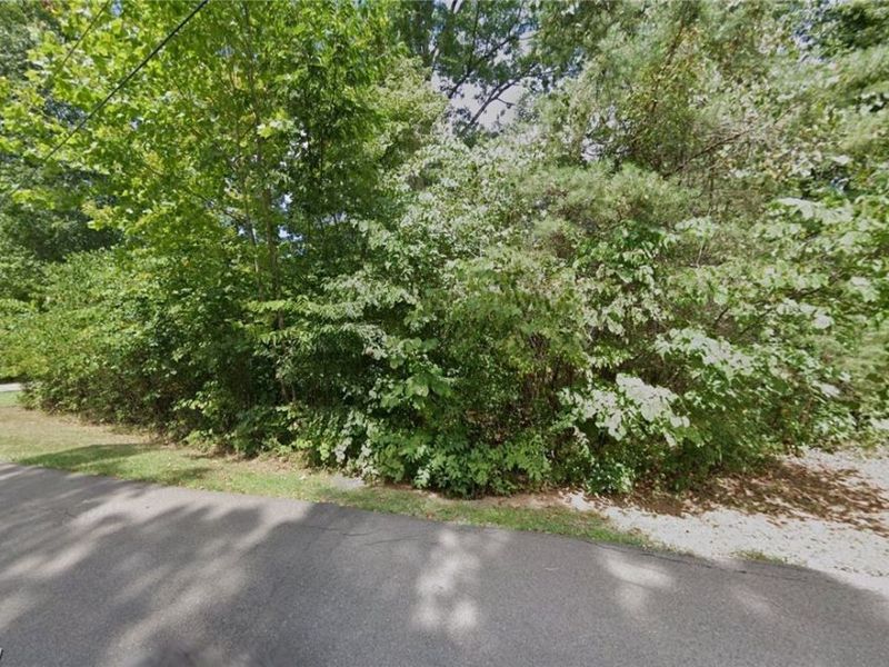 204 Oakridge Drive, Gallipolis, OH 45631 Photo 6
