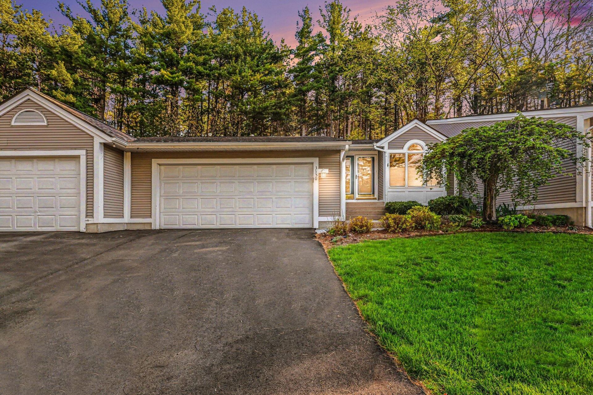 3350 Woodwind Drive Ne, Unit 20, Grand Rapids, MI 49525 Main Photo