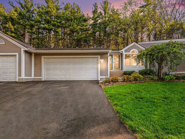 3350 Woodwind Drive NE, Unit 20, Grand Rapids, MI 49525