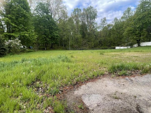 67211 95th Avenue, Dowagiac, MI 49047