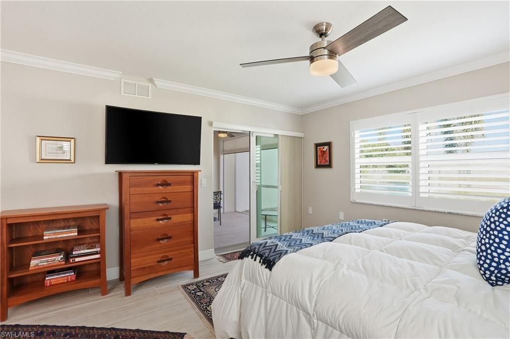 4945 Cougar Ct S, Unit 105, Naples, FL 34109 Photo