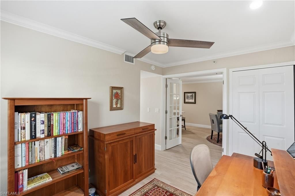 4945 Cougar Ct S, Unit 105, Naples, FL 34109 Photo