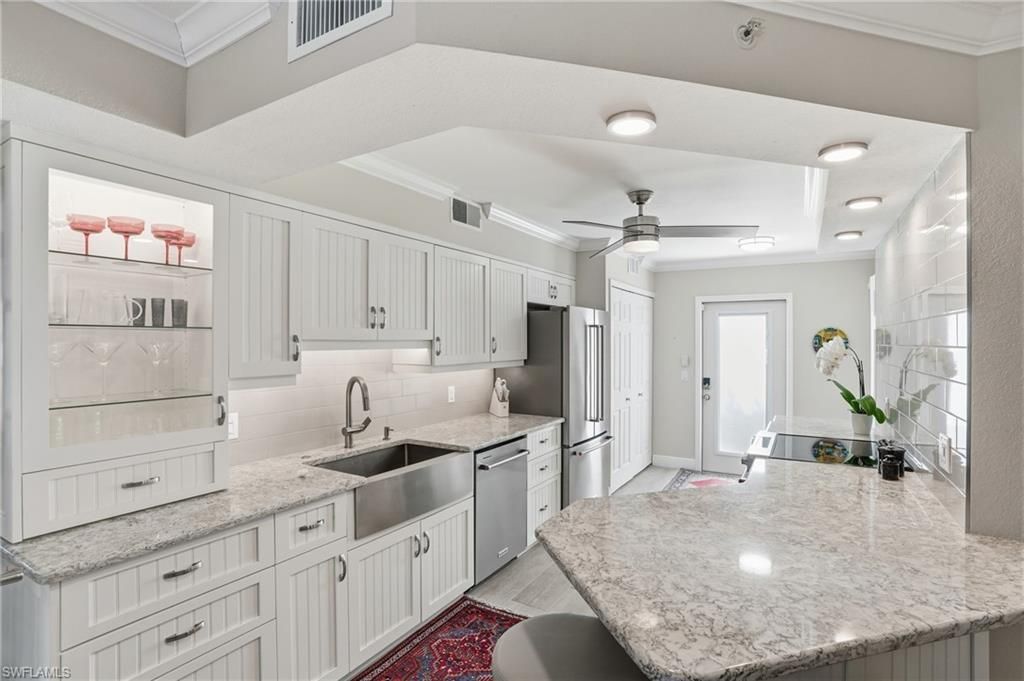 4945 Cougar Ct S, Unit 105, Naples, FL 34109 Photo