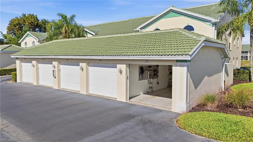 4945 Cougar Ct S, Unit 105, Naples, FL 34109 Photo