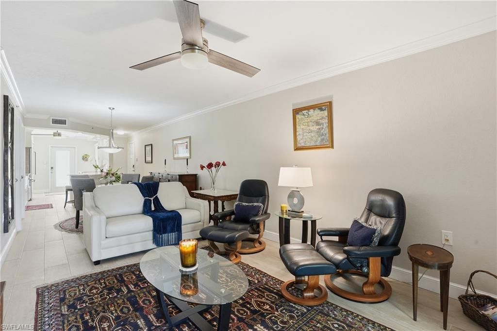 4945 Cougar Ct S, Unit 105, Naples, FL 34109 Photo