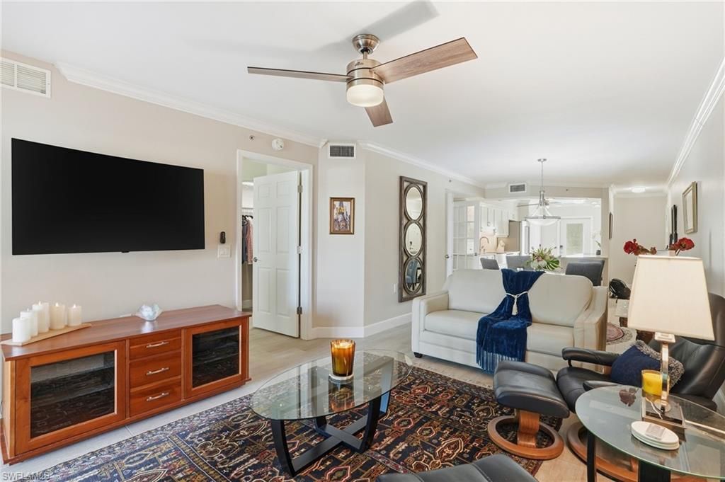 4945 Cougar Ct S, Unit 105, Naples, FL 34109 Photo