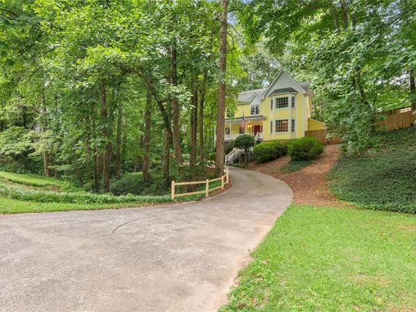 11690 Highland Colony Drive, Roswell, GA 30075