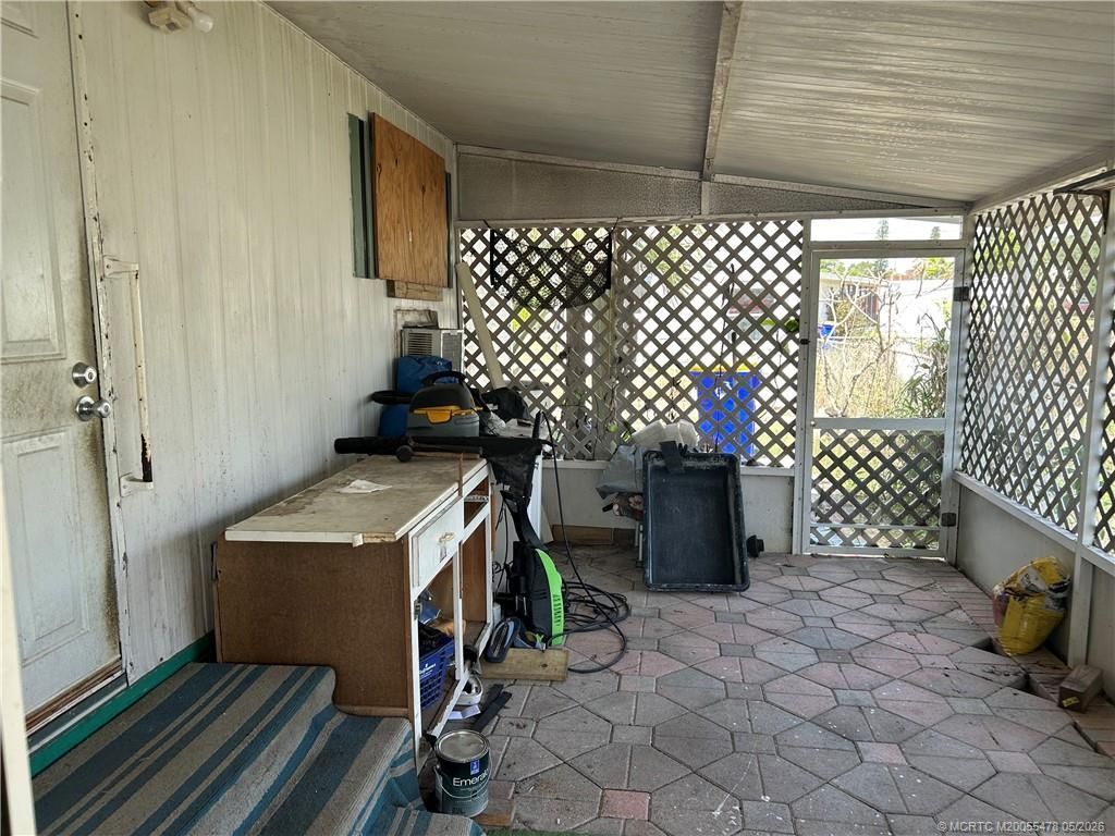 1574 NE Oriole Avenue, Stuart, FL 34994 Photo