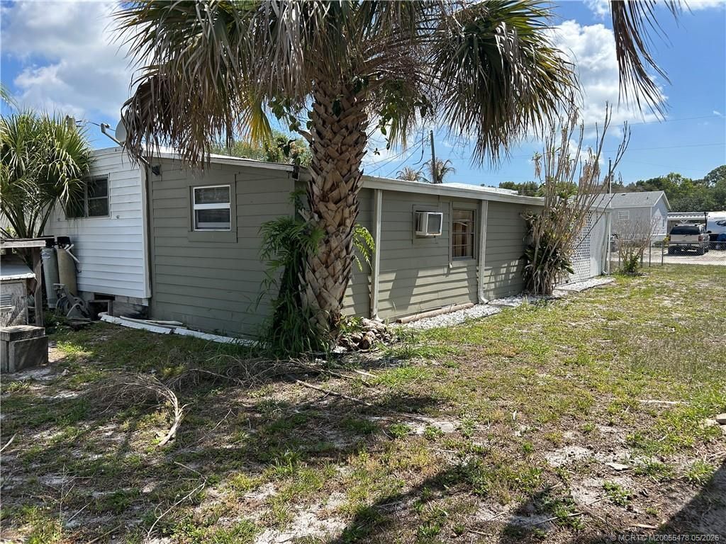 1574 NE Oriole Avenue, Stuart, FL 34994 Photo