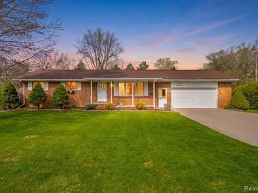 5740 Mill Street, Peck Vlg, MI 48466