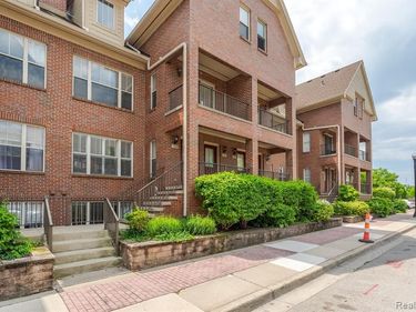 159 ALLENHURST Avenue, Royal Oak, MI 48067