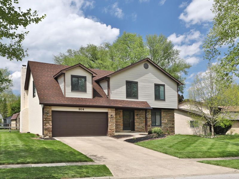 914 Loch Ness Avenue, Columbus, OH 43085 Photo 2