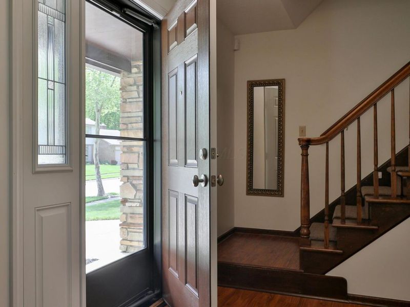 914 Loch Ness Avenue, Columbus, OH 43085 Photo 3