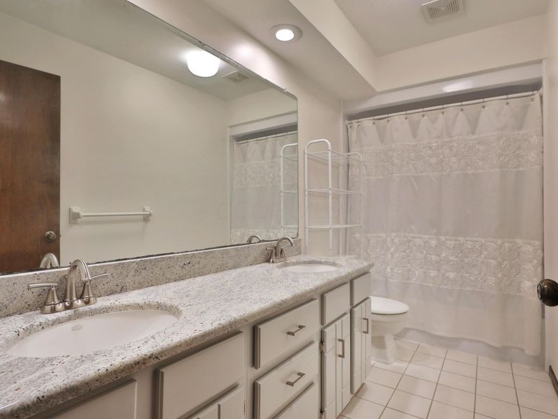 914 Loch Ness Avenue, Columbus, OH 43085 Photo 30