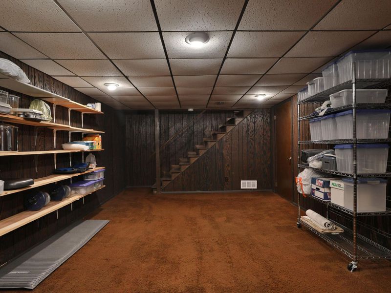 914 Loch Ness Avenue, Columbus, OH 43085 Photo 31