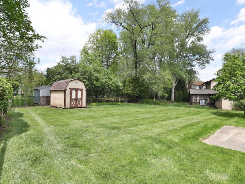 914 Loch Ness Avenue, Columbus, OH 43085 Photo 36