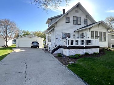 315 1st Street SE, Clara City, MN 56222