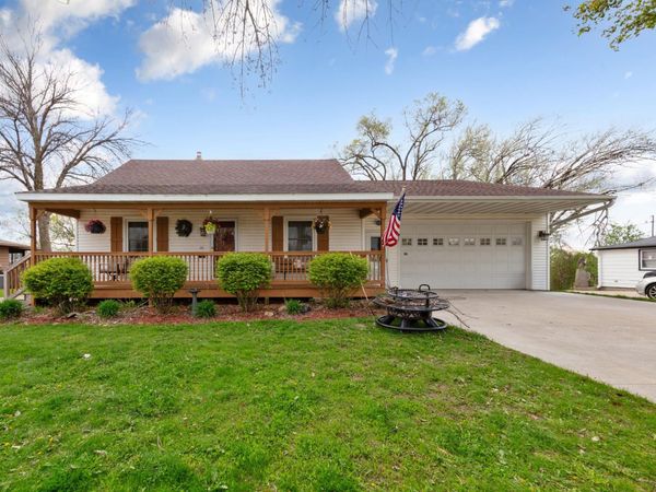 530 S 4th Street, Le Sueur, MN 56058
