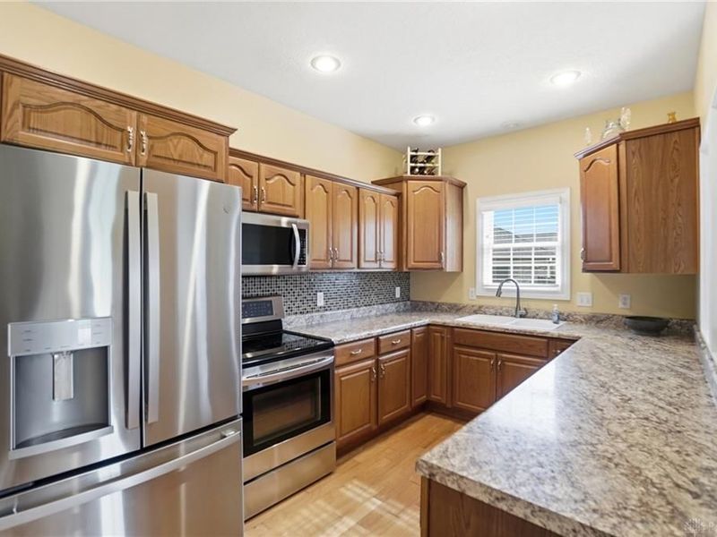 582 Storm Court, Tipp City, OH 45371 Photo 13