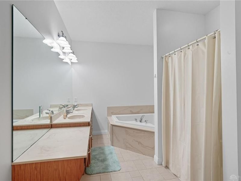 582 Storm Court, Tipp City, OH 45371 Photo 27