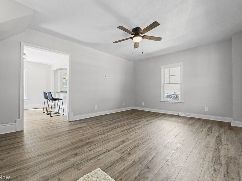 260 W Washington Street, Alliance, OH 44601 Photo 10
