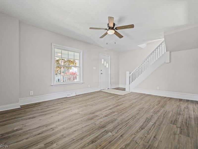 260 W Washington Street, Alliance, OH 44601 Photo 11