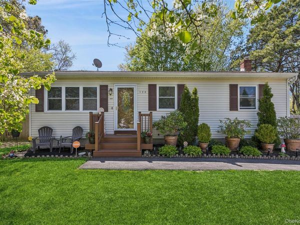126 New Jersey Avenue, Bellport, NY 11713