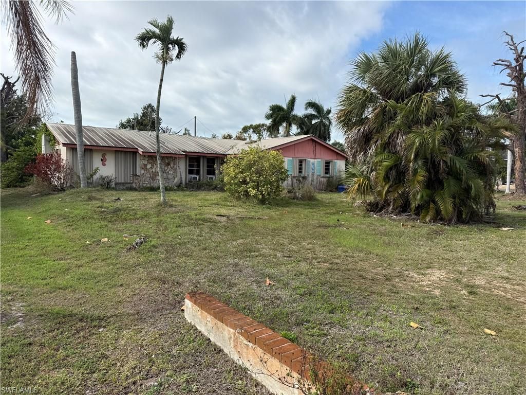 3677 Tangerine Dr, Saint James City, FL 33956 Photo