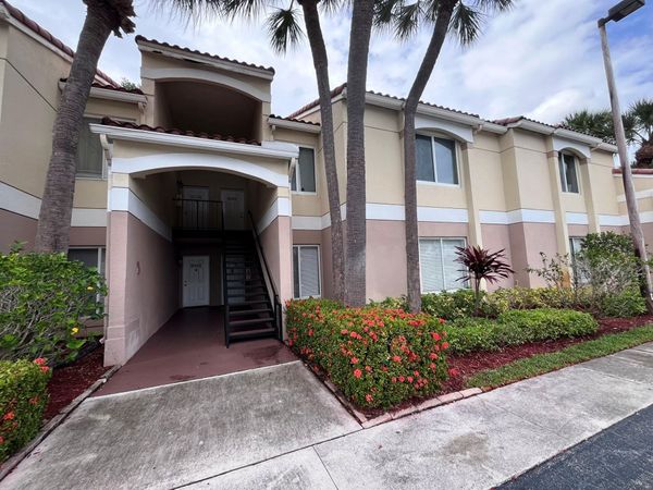 815 W Boynton Beach Boulevard, Unit 11-107, Boynton Beach, FL 33426