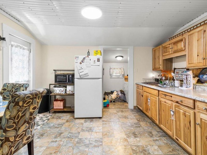 333 E Court Street, Urbana, OH 43078 Photo 9