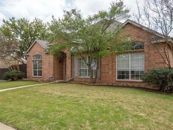 5837 Poole Drive, The Colony, TX 75056