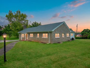 16 Manor Drive, Winchester, KY 40391