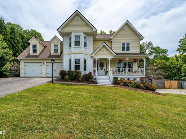 4314 Summerfield Drive, Piney Flats, TN 37686
