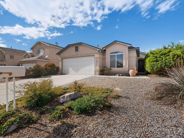 27 Violeta Place , Los Lunas, NM 87031