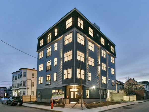 87 Parker St, Unit 403A, Chelsea, MA 02150