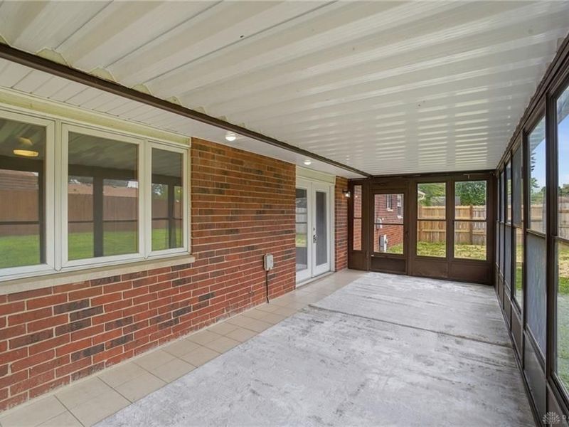 664 Nevada Drive, Xenia, OH 45385 Photo 14