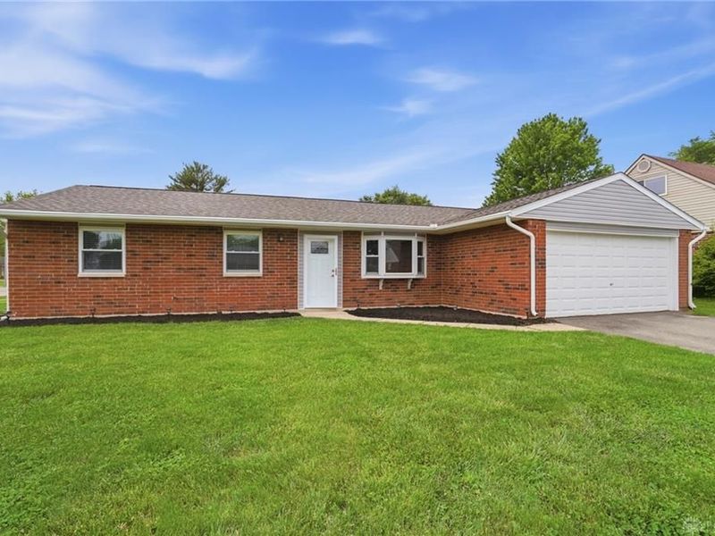 664 Nevada Drive, Xenia, OH 45385 Photo 2
