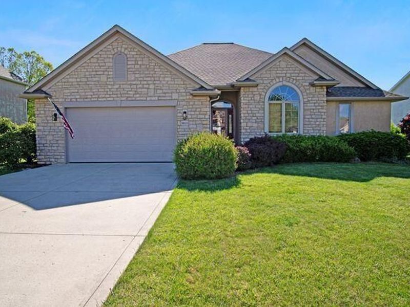 9815 Malibu Court, Plain City, OH 43064 Photo 2